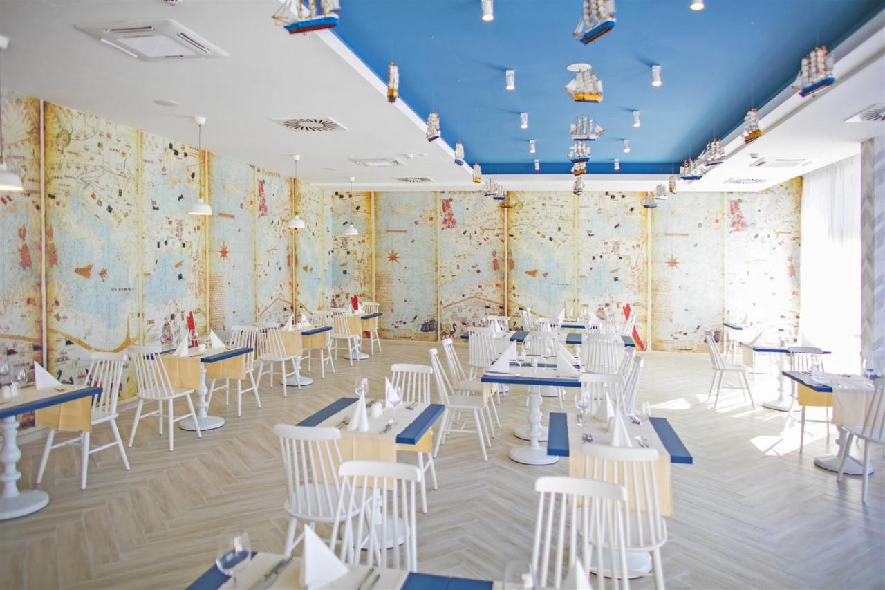 Aminess Planet Camping Holiday Homes Port9 Korcula Town Bagian luar foto