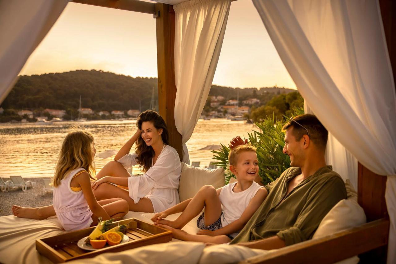 Aminess Planet Camping Holiday Homes Port9 Korcula Town Bagian luar foto